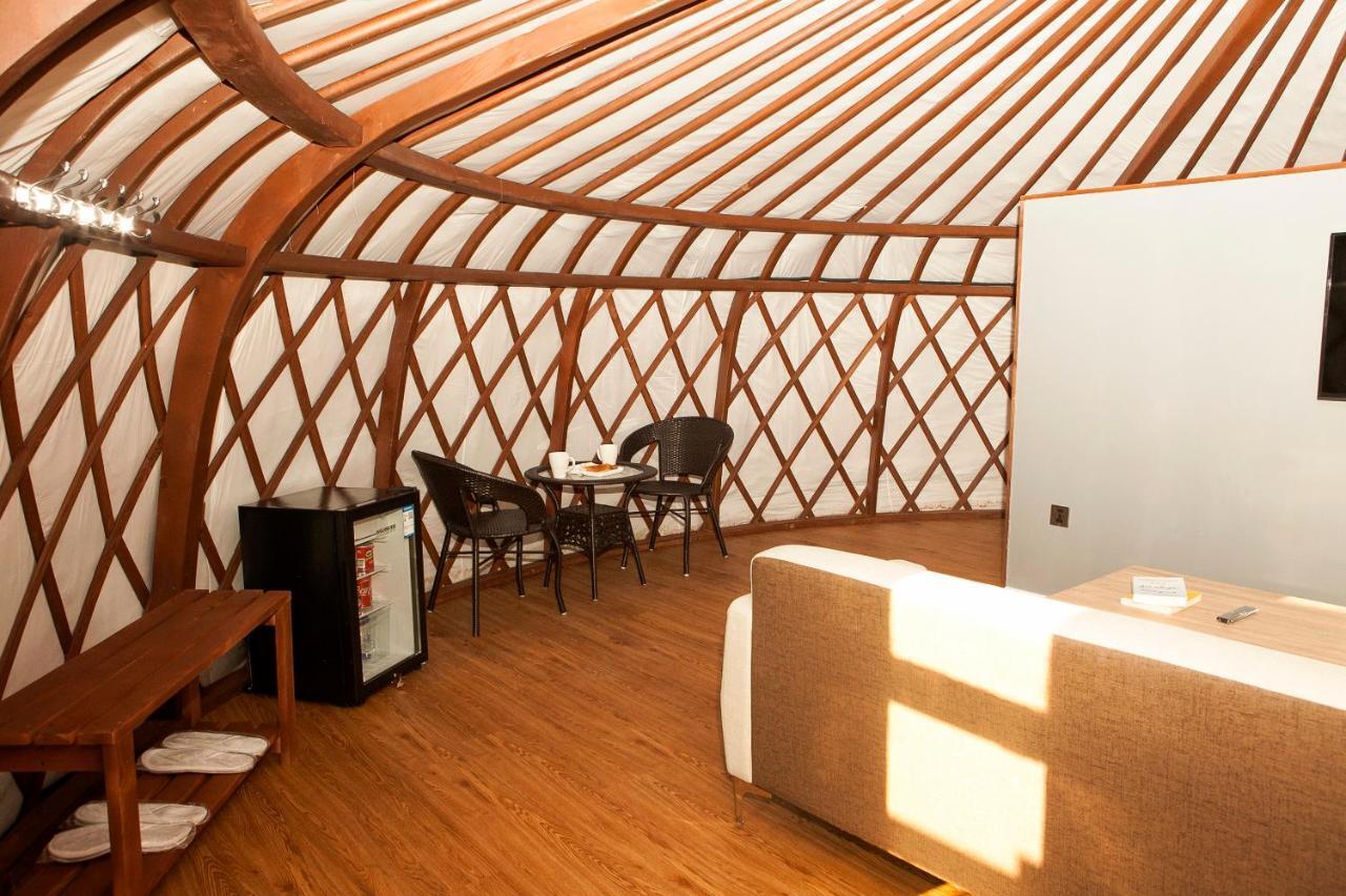 Terelj Resort Bayan Bulagiin Hural Ngoại thất bức ảnh